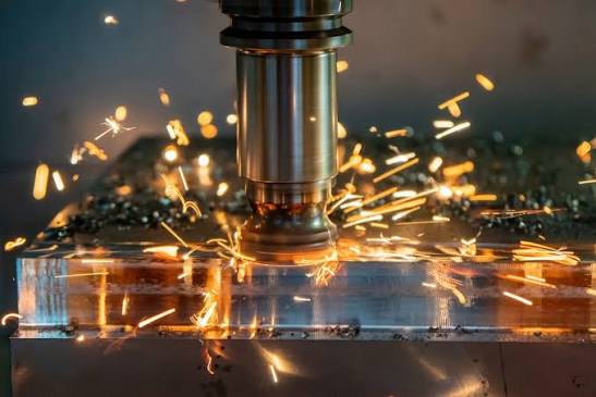 Gia công cơ khí ứng dụng công nghệ hiện đại laser / CNC